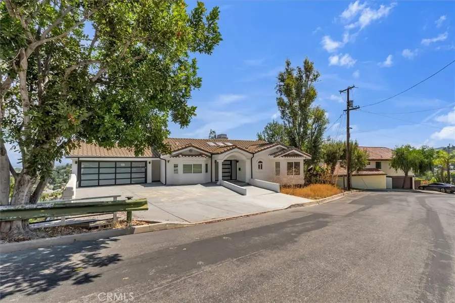 5096 Llano Drive, Woodland Hills, CA 91364 - #2