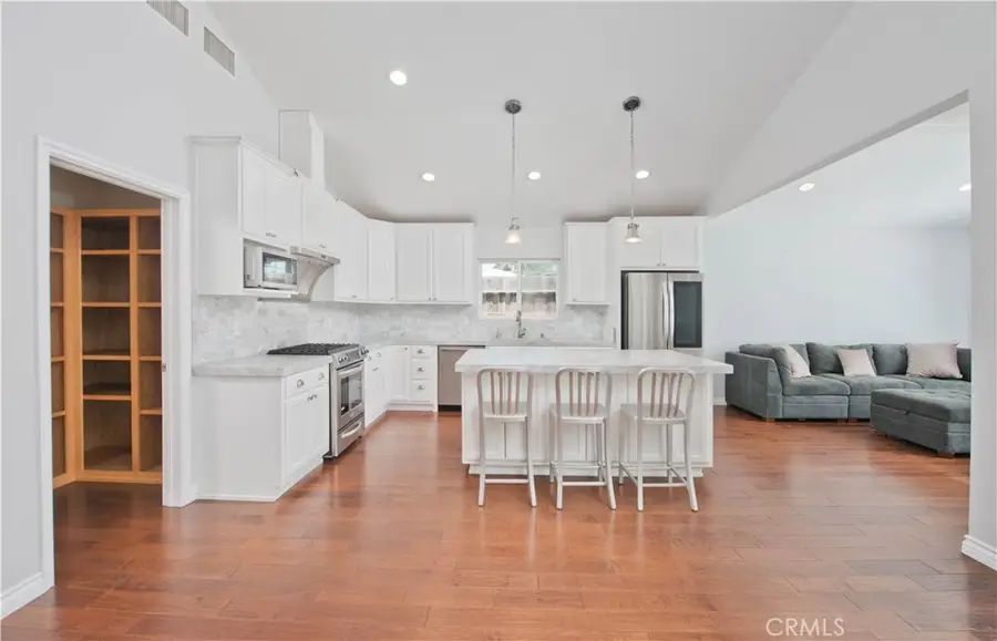 17343 Martha Street, Encino, CA 91316 - #3