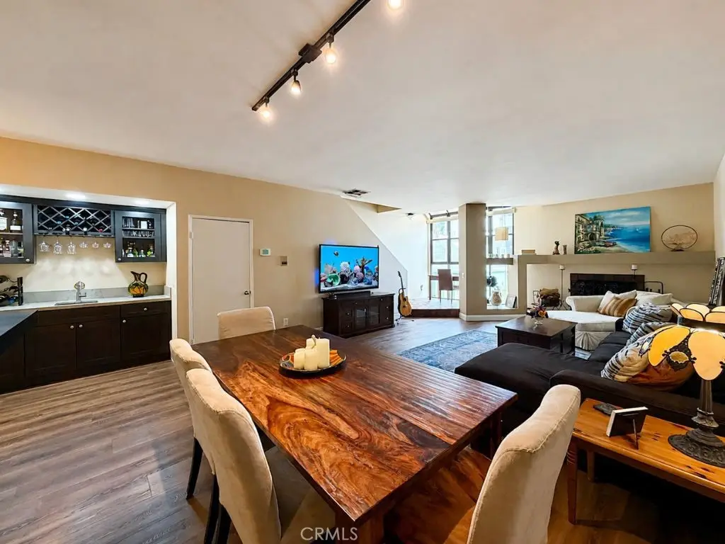 5230 Bellingham #7, Valley Village, CA 91607 - #1