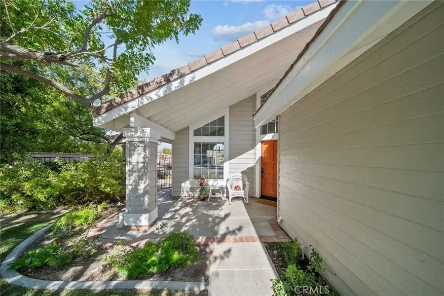 27576 Artine, Saugus, CA 91350 - #2