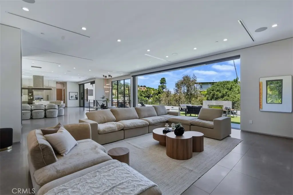 14753 Round Valley, Sherman Oaks, CA 91403 - #1
