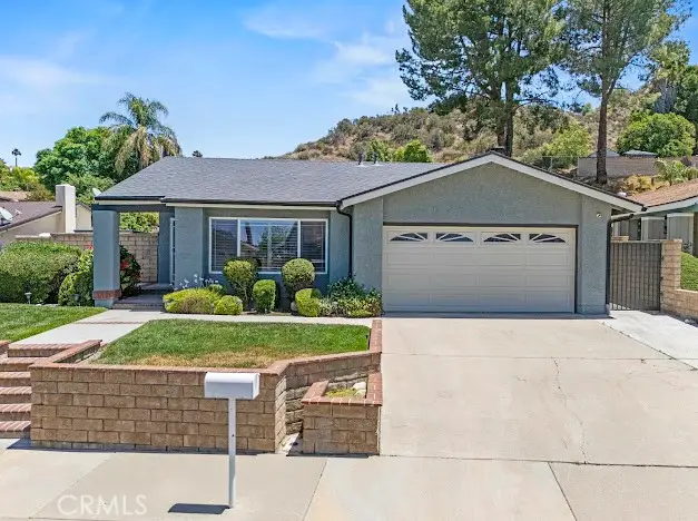27214 Corry, Saugus, CA 91350 - #2