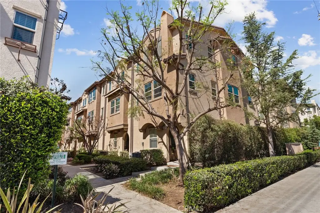 14104 W Birch Lane, Van Nuys, CA 91405 - #1