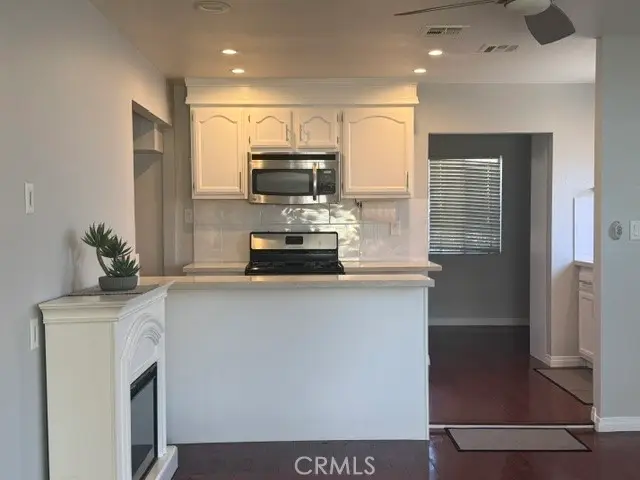 25119 Atwood, Newhall, CA 91321 - #3