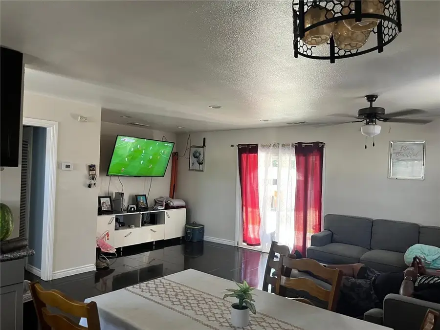 18005 Vine, Fontana, CA 92335 - #2