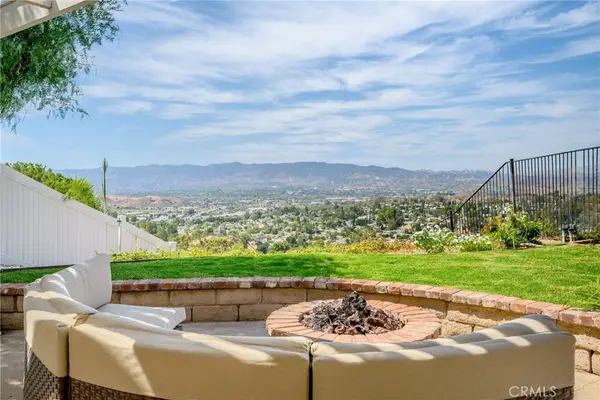 27403 Garza Drive, Saugus, CA 91350