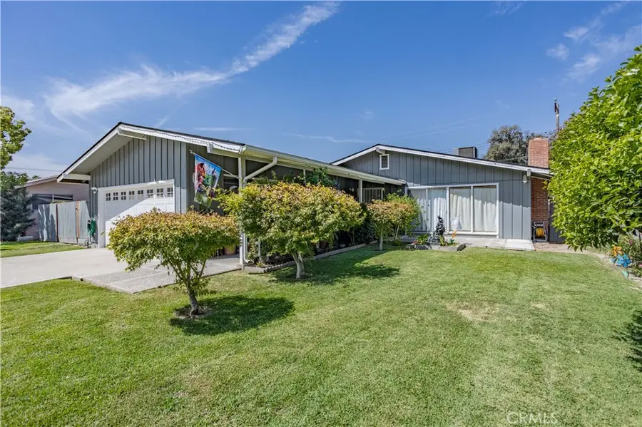 1101 S Mountain Street, Visalia, CA 93277 - #3