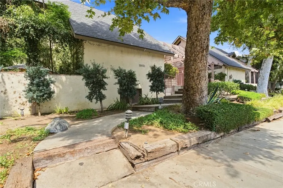 18631 Collins #30, Tarzana, CA 91356 - #2