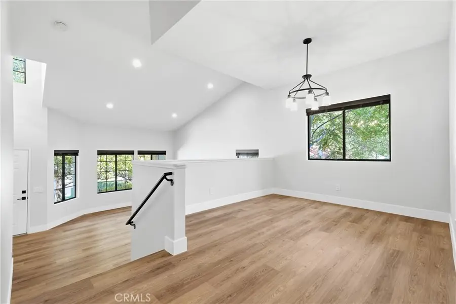 20061 Avenue Of The Oaks, Newhall, CA 91321 - #3
