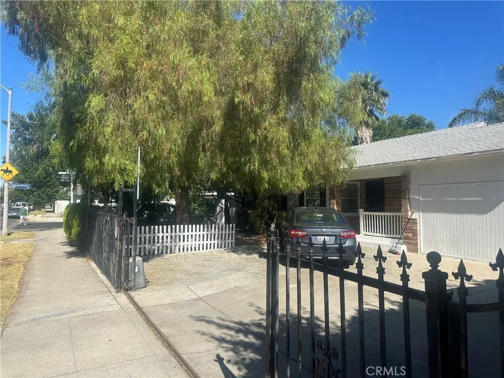 20957 Community, Canoga Park, CA 91304 - #1