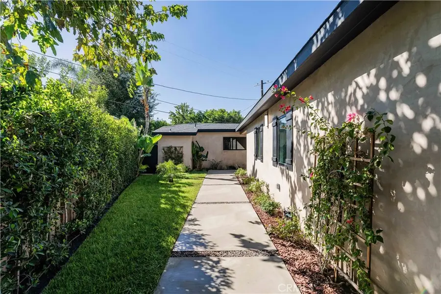 5155 Costello Avenue, Sherman Oaks, CA 91423 - #2