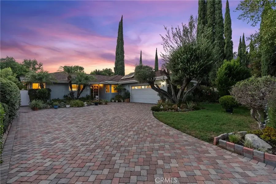 8941 Gloria Avenue, North Hills, CA 91343 - #3