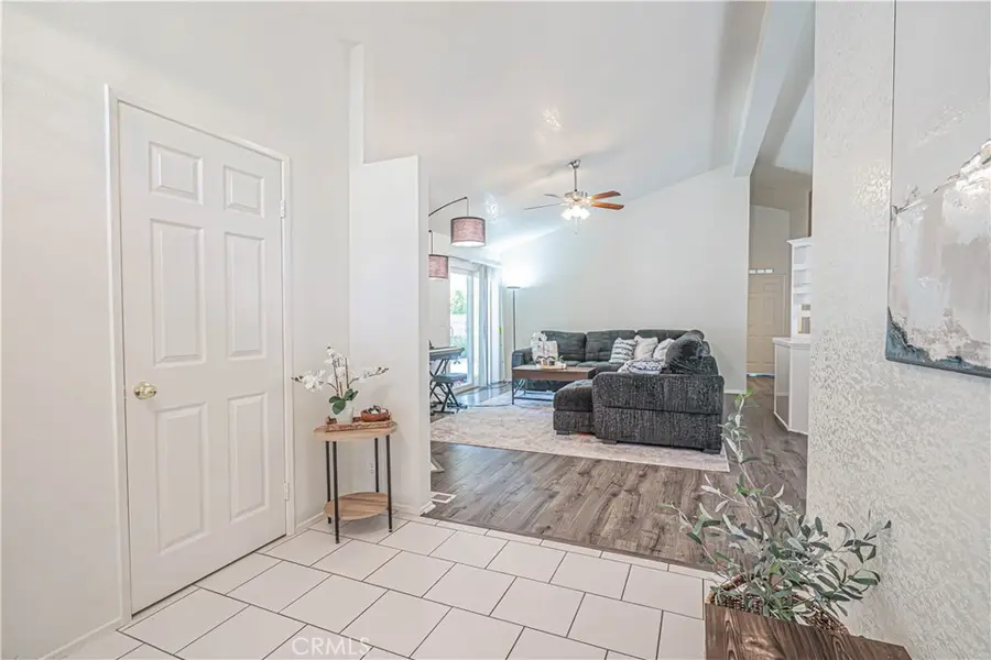 20160 Summit View Drive, Canyon Country, CA 91351 - #3