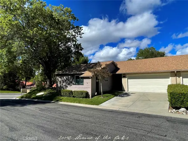 20042 Avenue Of The Oaks, Newhall, CA 91321