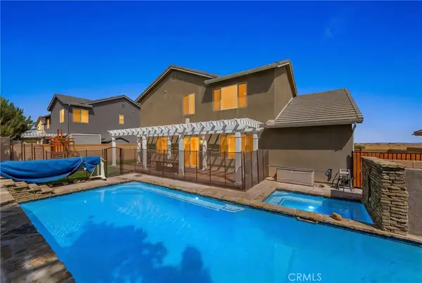 3752 W Newgrove, Lancaster, CA 93536