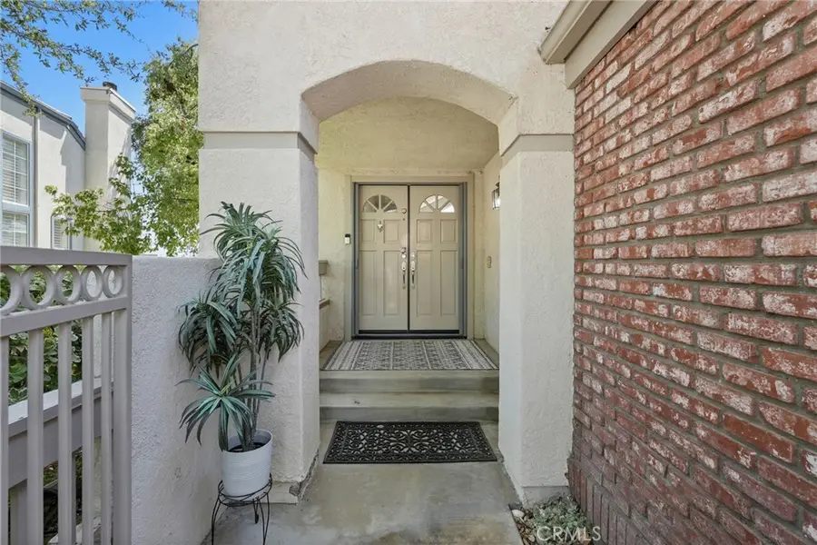 24406 Hampton Drive #B, Valencia, CA 91355 - #3
