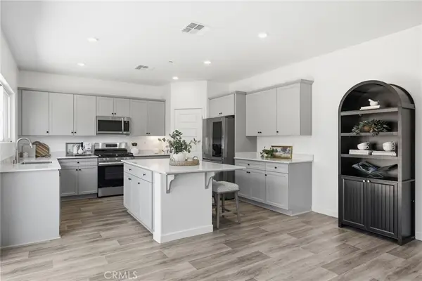 9634 Maple Terrace Lane, Shafter, CA 93263