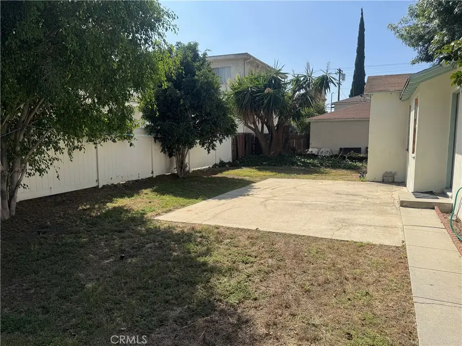 6016 Wilkinson, Valley Glen, CA 91606 - #2