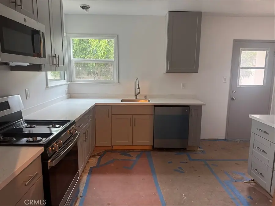 6016 Wilkinson, Valley Glen, CA 91606 - #3