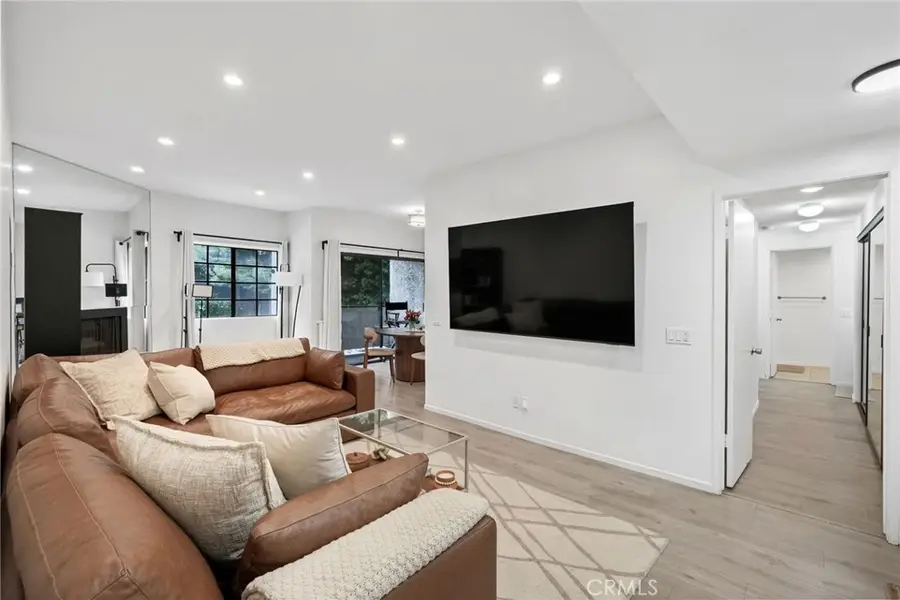 17914 Magnolia Boulevard #135, Encino, CA 91316 - #3