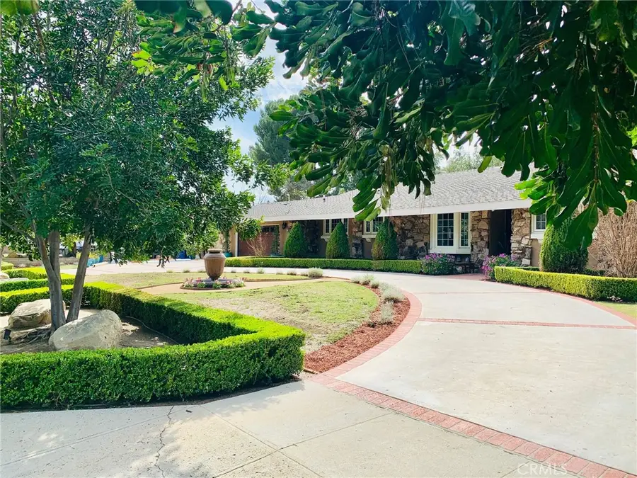 9701 Nita Avenue, Chatsworth, CA 91311 - #2