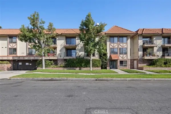 11127 La Maida #10, North Hollywood, CA 91601