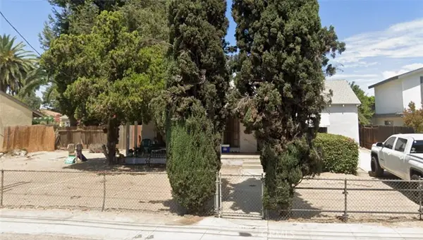 11831 Kittridge, Los Angeles, CA 91606