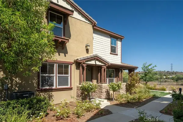 28600 Pietro Drive, Valencia, CA 91354