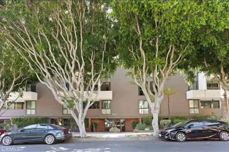 911 N Kings #306, West Hollywood, CA 90069 - #2