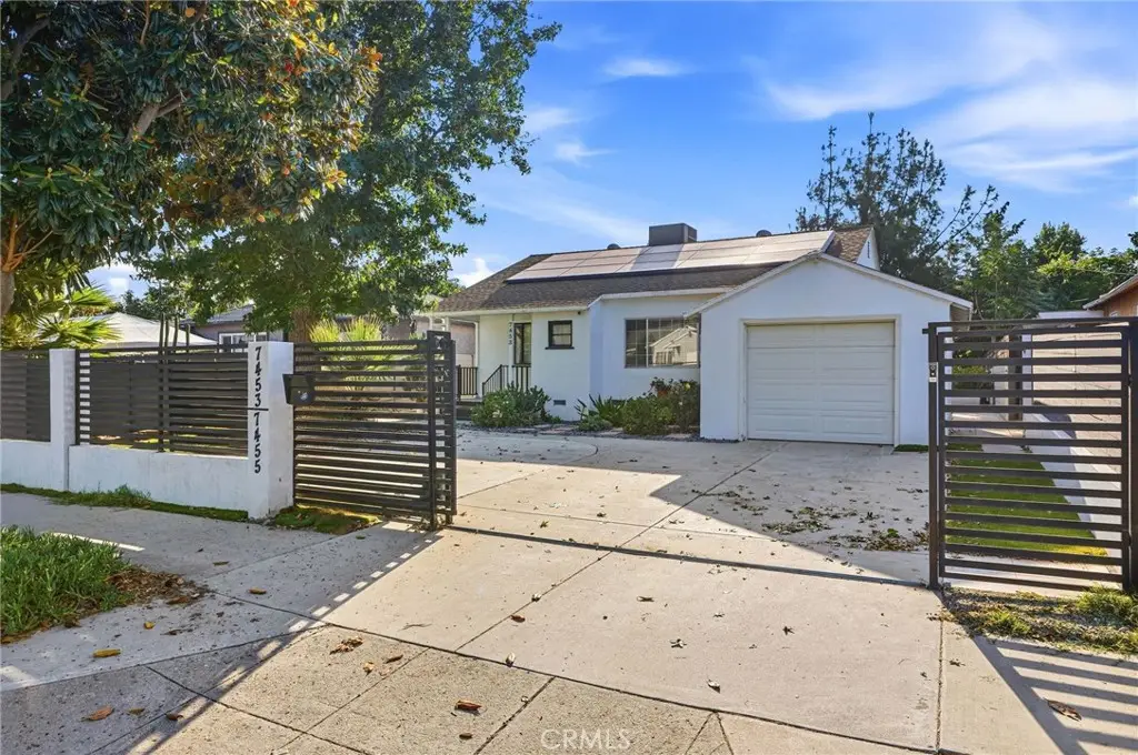 7455 Blewett Avenue, Van Nuys, CA 91406 - #1