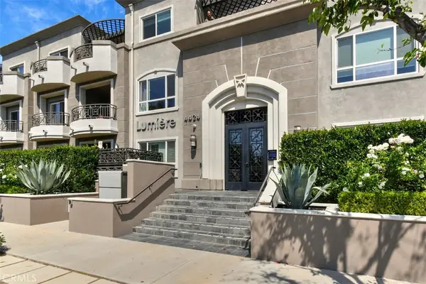 4424 Whitsett Avenue #107, Studio City, CA 91604