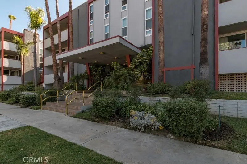 4915 Tyrone #325, Sherman Oaks, CA 91423 - #1