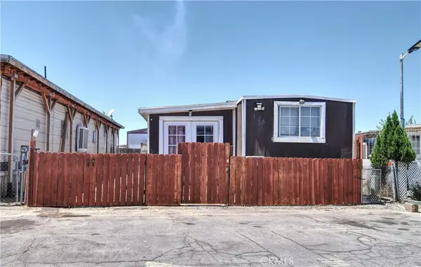 2059 E Avenue I #84, Lancaster, CA 93535