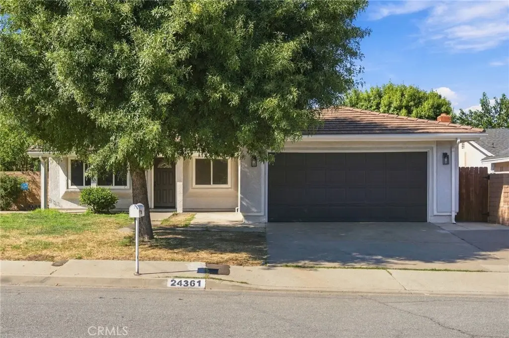 24361 Wabuska, Newhall, CA 91321 - #1