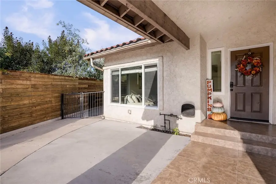 10110 Sunland Boulevard, Shadow Hills, CA 91040 - #3