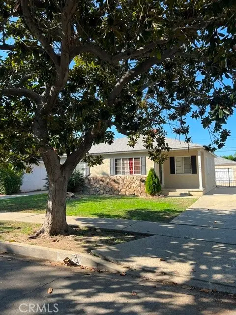 14601 Huston Street, Sherman Oaks, CA 91403