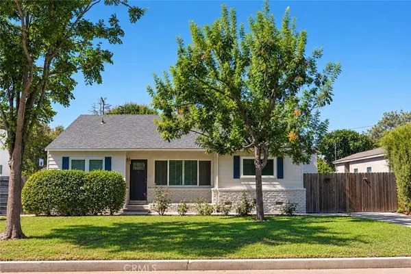 6015 Sunnyslope Ave, Van Nuys, CA 91401