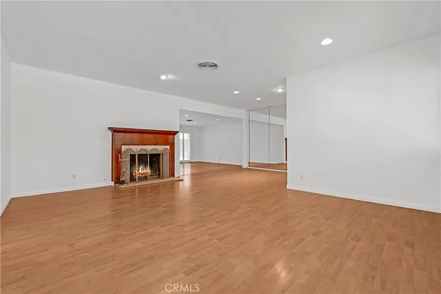 6015 Sunnyslope Ave, Van Nuys, CA 91401 - #3