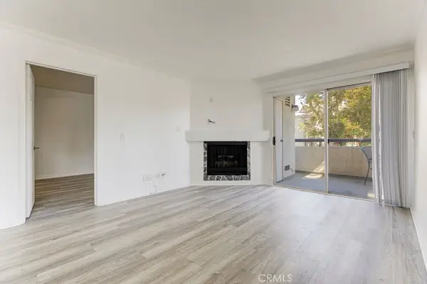 5515 Canoga Ave #105, Woodland Hills, CA 91367
