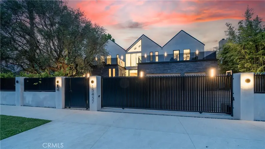 15457 Valley Vista Boulevard, Sherman Oaks, CA 91403 - #2
