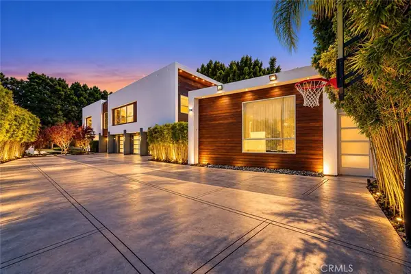 4757 White Oak Avenue, Encino, CA 91316