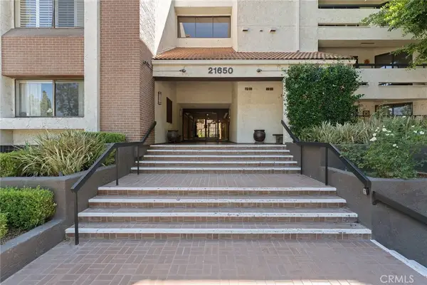 21650 Burbank #203, Woodland Hills, CA 91367