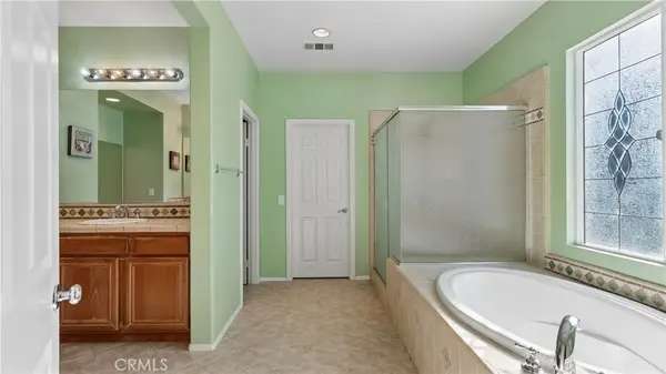 28345 Falcon Crest Drive, Canyon Country, CA 91351