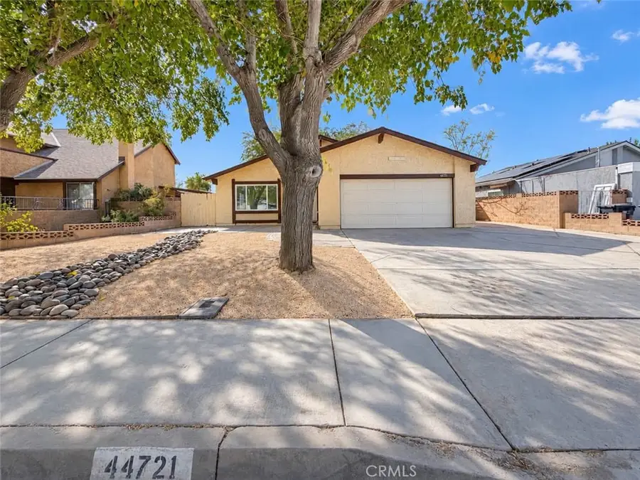 44721 Benald Street, Lancaster, CA 93535 - #2