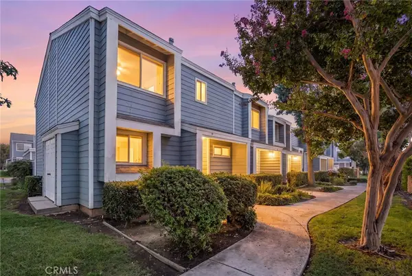 15735 Nordhoff Street #19, North Hills, CA 91343