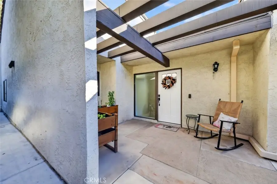 56 Glenflow Court, Glendale, CA 91206 - #3