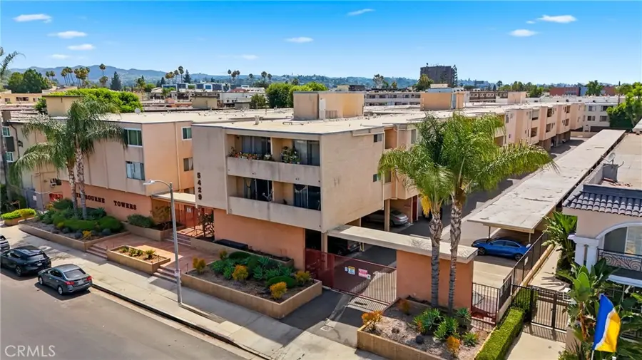 5429 Newcastle #303, Encino, CA 91316 - #2