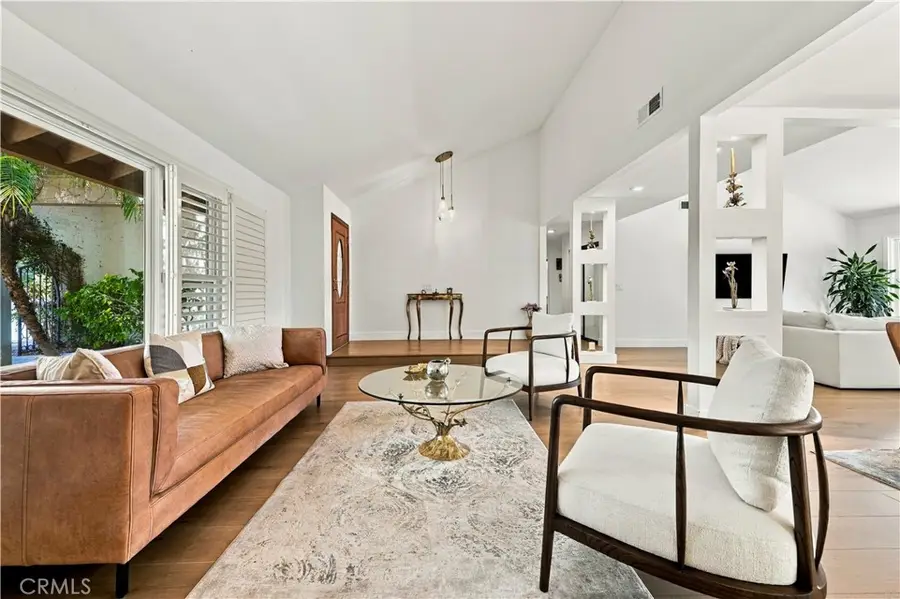 1690 Stoddard Avenue, Thousand Oaks, CA 91360 - #3