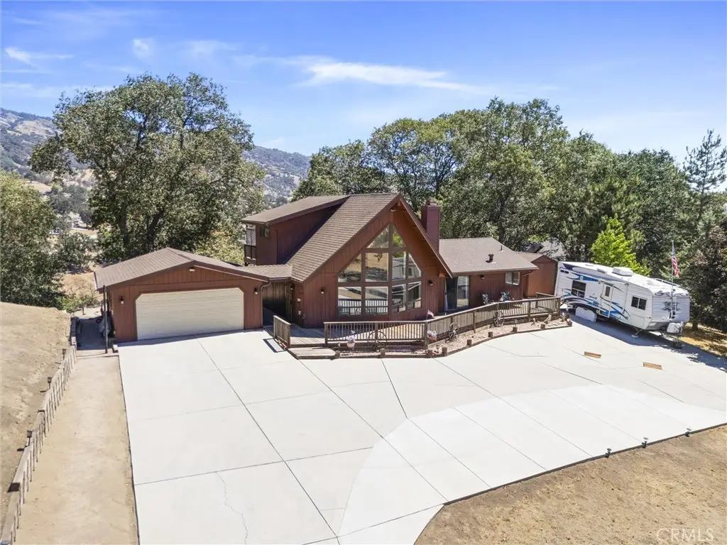 30341 Pinedale, Tehachapi, CA 93561 - #1