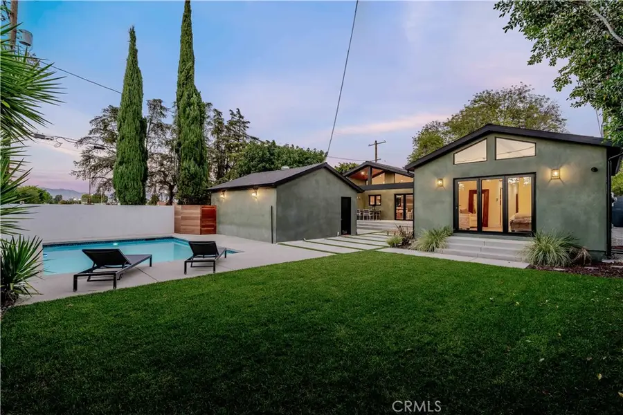 5525 Wortser Avenue, Sherman Oaks, CA 91401 - #2